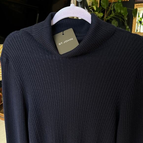 NWT St. John Cashmere Blend Turtleneck Sweater - Picture 2 of 9